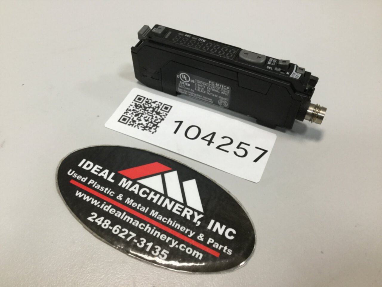 Keyence FS-N11CP Fiber Optic Sensor Amplifer #017E12 