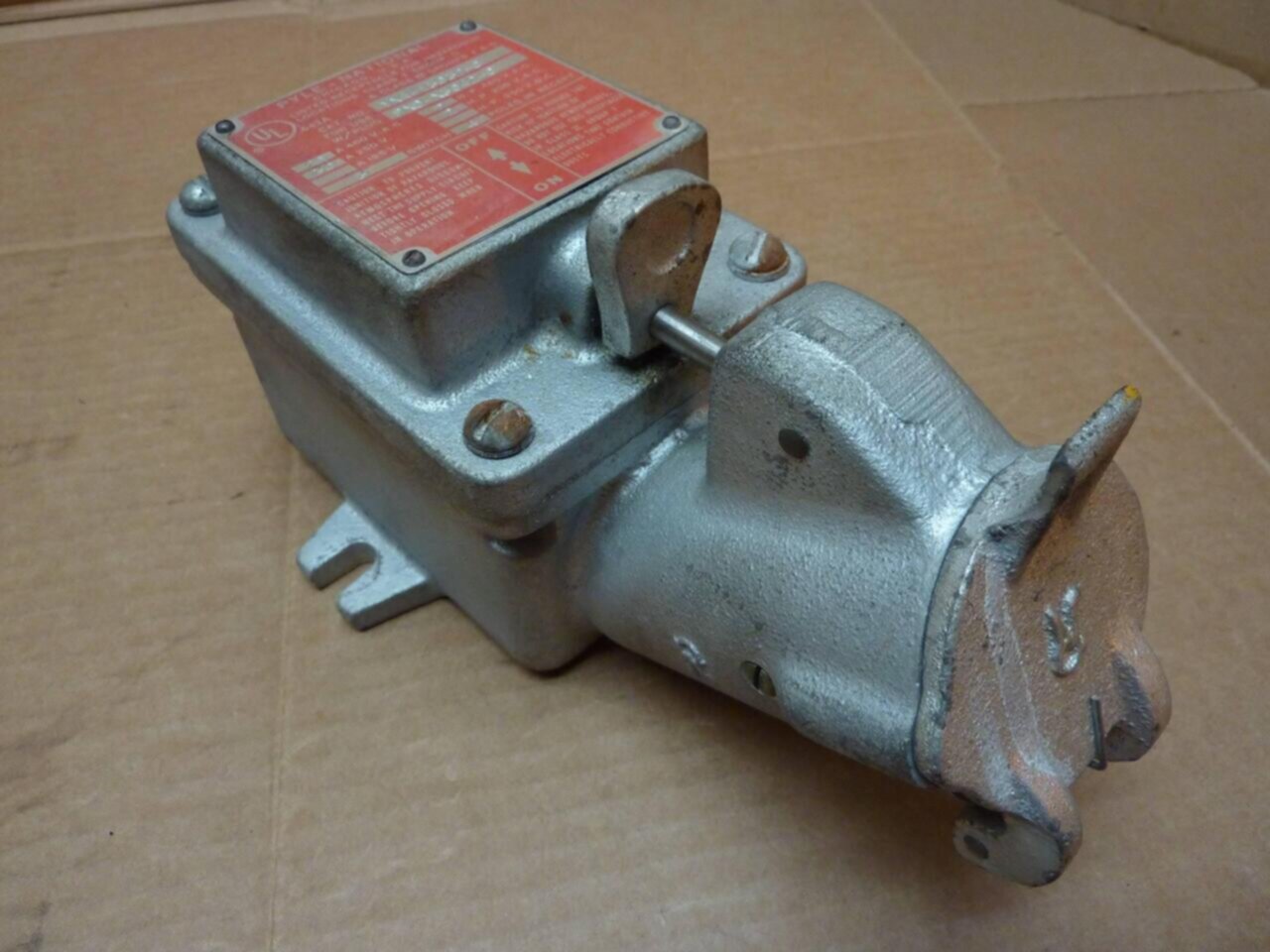 PYLE NATIONAL Receptacle YXA-13032-G Used #25052 | eBay