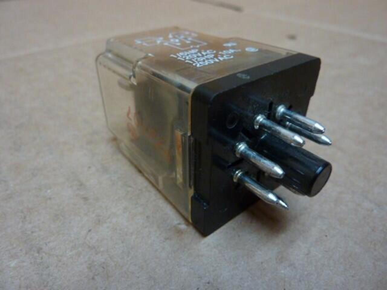 8 Pin Round,  120 VAC Lot of 3 Potter & Brumfield KRPA-11AN-120 Cube Relays 