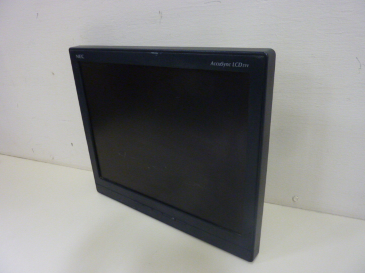 nec accusync lcd51v