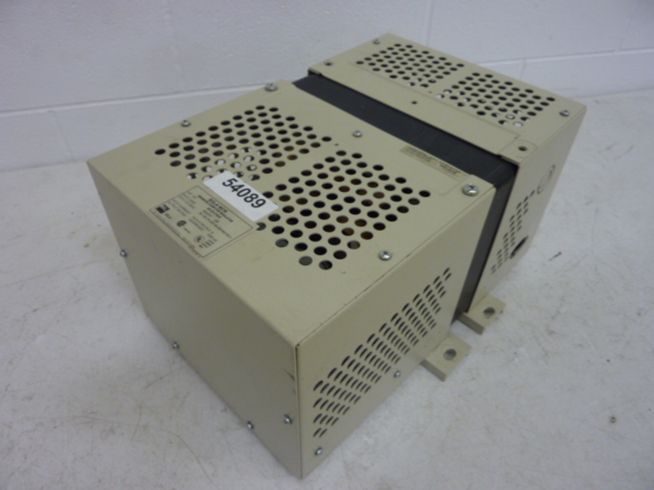 Details about   SOLA ELECTRIC 5.5 kVA Transformer 63-23-215-8 Used #54088 