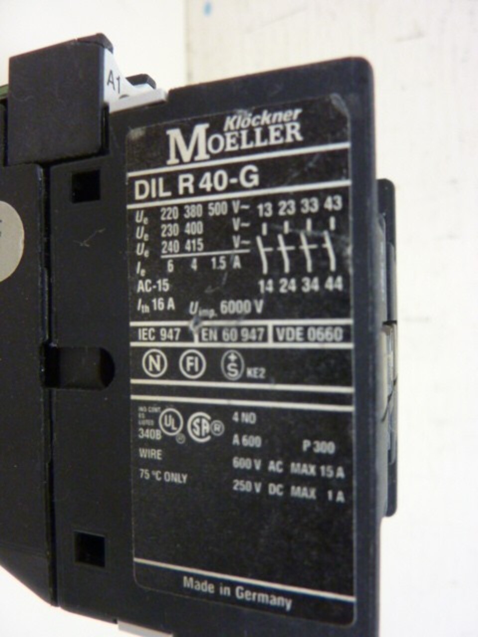 KLOCKNER MOELLER DIL R 22 15 A 600 V CONTACTOR 