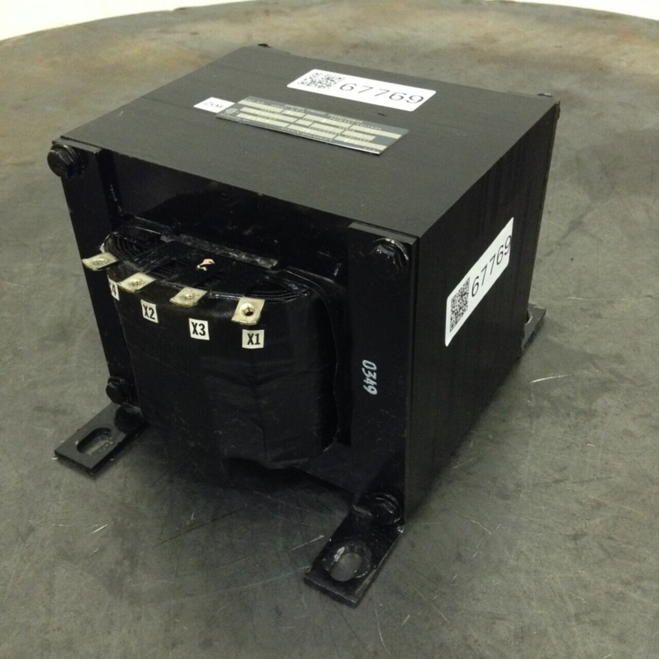 Details about   SOLA ELECTRIC 5.5 kVA Transformer 63-23-215-8 Used #54088 